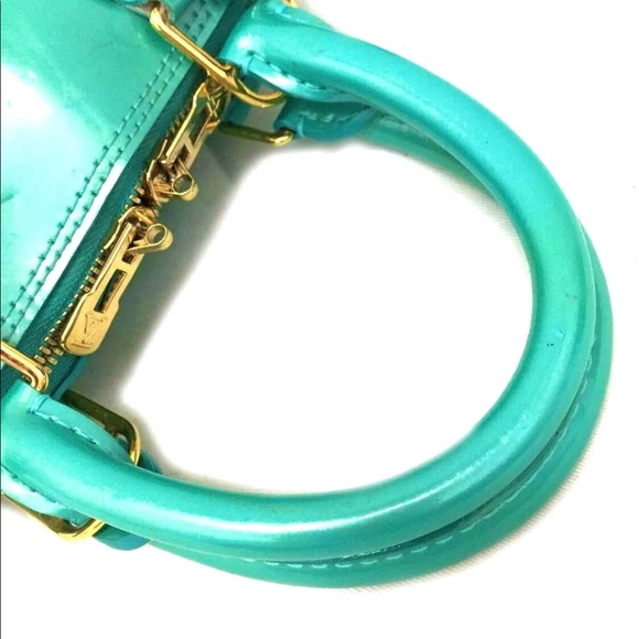 SOLD Louis Vuitton Alma BB Monogram Vernis Bleu - Picture 13 of 16